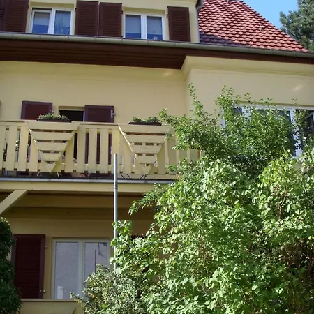 Ferienwohnung 3 Og Rechts Dresden-trachenberge