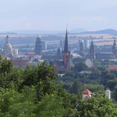 Ferienwohnung 3 Og Rechts Dresden-trachenberge Drezno